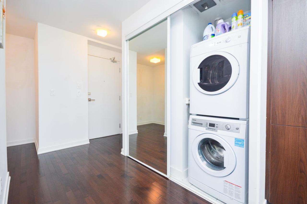 Downtown Toronto Condo Near Cn Tower, Mtcc, Rogers Center , Union Station Kültér fotó