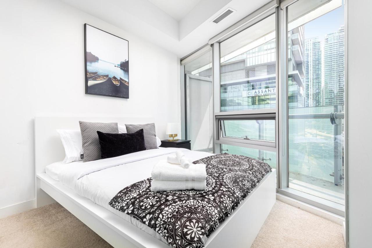 Downtown Toronto Condo Near Cn Tower, Mtcc, Rogers Center , Union Station Kültér fotó